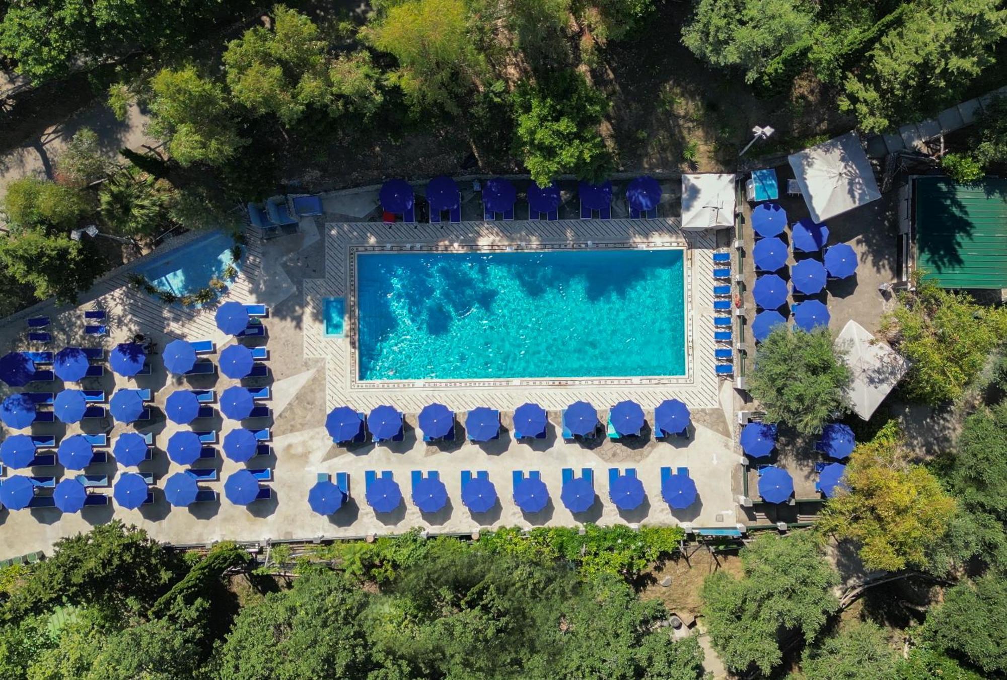 Hostel & Glamping Santa Fortunata Sorrento Eksteriør bilde